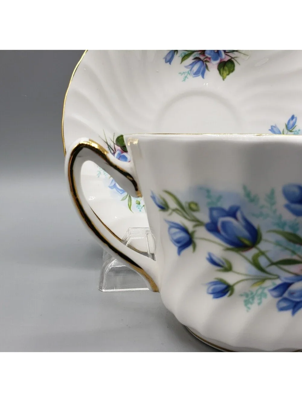 Royal Kendall Teacup & Saucer Blue Flowers Floral Fine Bone China England Gold